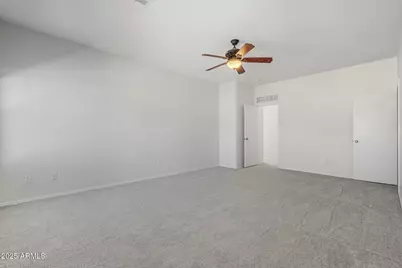 2898 W Silver Creek Lane, San Tan Valley, AZ 85144 - Photo 10