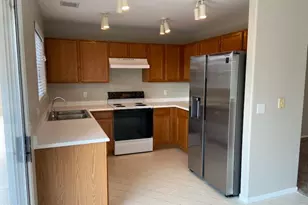 3233 W Abraham Ln, Phoenix, AZ 85027 - Photo 4