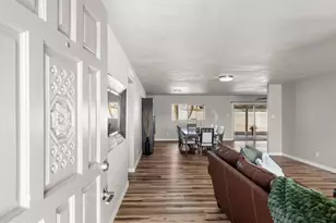 4126 W Mescal St, Phoenix, AZ 85029 - Photo 2