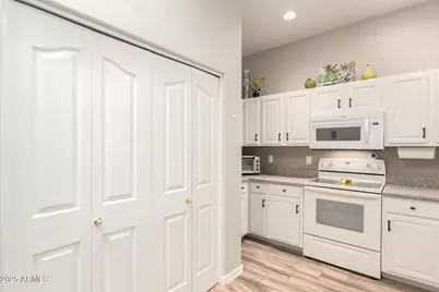 2368 W 10th Avenue, Apache Junction, AZ 85120 - Photo 10