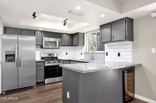 2041 E Karen Dr, Phoenix, AZ 85022 - Photo 12