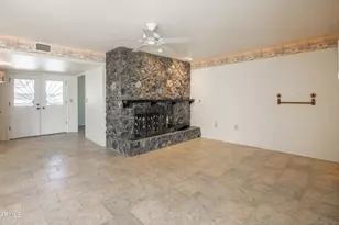 13825 N Kaanapali Dr, Sun City, AZ 85351 - Photo 6