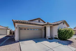 2286 E Peach Tree Dr, Chandler, AZ 85249 - Photo 2