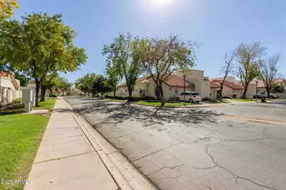 8856 S Taylor Drive, Tempe, AZ 85284 - Photo 34