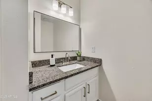 7921 N 61st Ave, Glendale, AZ 85301 - Photo 22