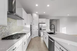 27042 N 161st Ave, Surprise, AZ 85387 - Photo 14