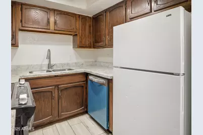 7545 N 47th Drive, Glendale, AZ 85301 - Photo 6