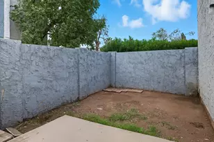 7545 N 47th Dr, Glendale, AZ 85301 - Photo 12