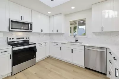 14812 N Briarwood Drive, Fountain Hills, AZ 85268 - Photo 2