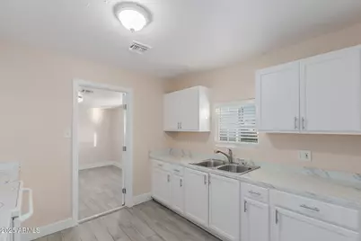 2128 W Georgia Avenue, Phoenix, AZ 85015 - Photo 10