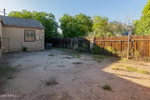 2128 W Georgia Ave, Phoenix, AZ 85015 - Photo 22