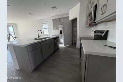 24215 W Bowker Street, Buckeye, AZ 85326 - Photo 4