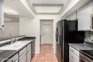 9113 W Kimberly Way, Peoria, AZ 85382 - Photo 18