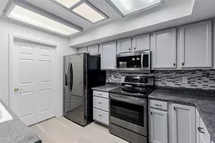 9113 W Kimberly Way, Peoria, AZ 85382 - Photo 20