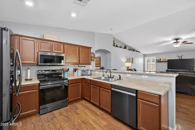 3826 W Goldmine Mountain Drive, San Tan Valley, AZ 85144 - Photo 10