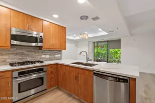 7127 E Rancho Vista Dr, Scottsdale, AZ 85251 - Photo 6