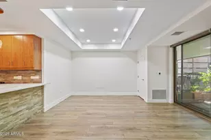 7127 E Rancho Vista Dr, Scottsdale, AZ 85251 - Photo 10