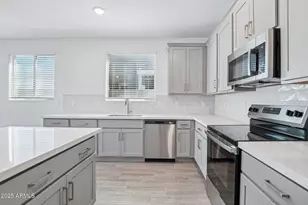 9616 W Tamarisk Ave, Tolleson, AZ 85353 - Photo 14