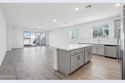 9616 W Tamarisk Avenue, Tolleson, AZ 85353 - Photo 10