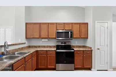 553 S 233rd Drive, Buckeye, AZ 85326 - Photo 10