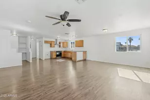 10426 W Grayback Dr, Arizona City, AZ 85123 - Photo 18