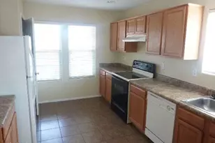 3426 S 72nd Ln, Phoenix, AZ 85043 - Photo 4