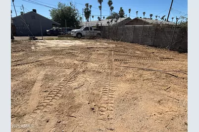 17 W Alta Vista Road, Phoenix, AZ 85041 - Photo 8