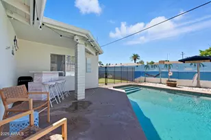 2530 N 68th Pl, Scottsdale, AZ 85257 - Photo 2