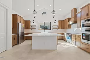 632 E Greenback Dr, San Tan Valley, AZ 85140 - Photo 2