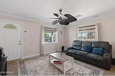 3640 N 21st Avenue, Phoenix, AZ 85015 - Photo 12