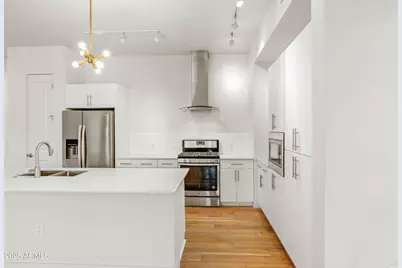 3131 N Central Avenue #3009, Phoenix, AZ 85012 - Photo 4