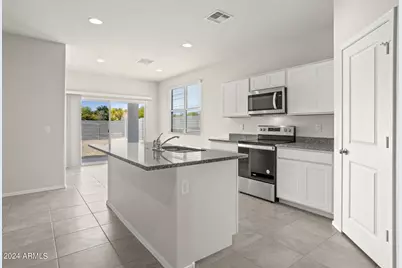 981 N 13th Place, Coolidge, AZ 85128 - Photo 6