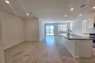 15627 W Hackamore Dr, Surprise, AZ 85387 - Photo 4