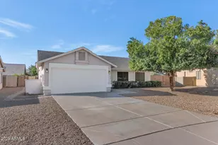 9169 W Lisbon Ln, Peoria, AZ 85381 - Photo 2