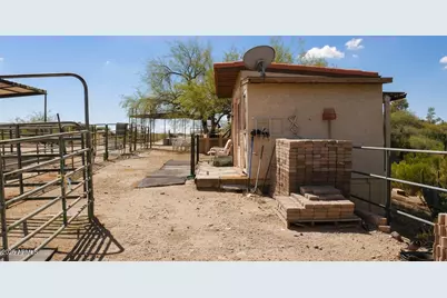 694 N Country Club Drive, Wickenburg, AZ 85390 - Photo 46