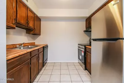 1050 W University Drive #Apt 201, Mesa, AZ 85201 - Photo 2