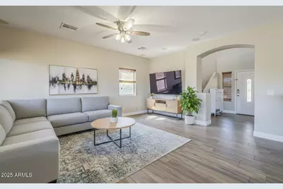 4103 S 99th Drive, Tolleson, AZ 85353 - Photo 2