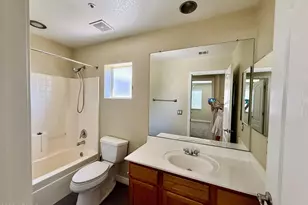 15825 N Hidden Valley Ln, Peoria, AZ 85382 - Photo 14