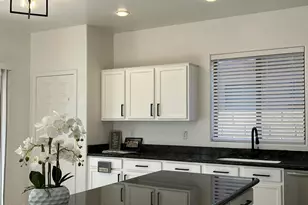 2319 W Alta Vista Rd, Phoenix, AZ 85041 - Photo 8