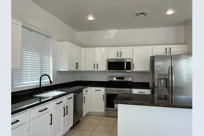 2319 W Alta Vista Road, Phoenix, AZ 85041 - Photo 12