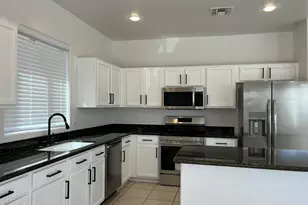 2319 W Alta Vista Rd, Phoenix, AZ 85041 - Photo 12