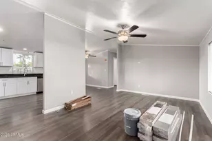 303 E South Mountain Ave, Phoenix, AZ 85042 - Photo 8