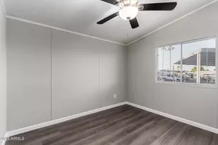 303 E South Mountain Ave, Phoenix, AZ 85042 - Photo 20