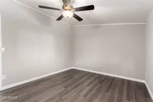 303 E South Mountain Ave, Phoenix, AZ 85042 - Photo 24