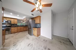 10617 W El Capitan Cir, Sun City, AZ 85351 - Photo 8