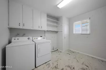 10617 W El Capitan Circle, Sun City, AZ 85351 - Photo 32