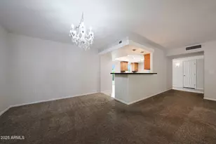 10617 W El Capitan Cir, Sun City, AZ 85351 - Photo 12