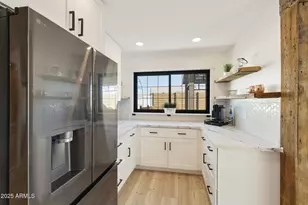 1102 S Park View Cir, Mesa, AZ 85208 - Photo 18