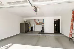 1102 S Park View Cir, Mesa, AZ 85208 - Photo 40