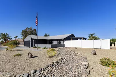 1102 S Park View Circle, Mesa, AZ 85208 - Photo 2